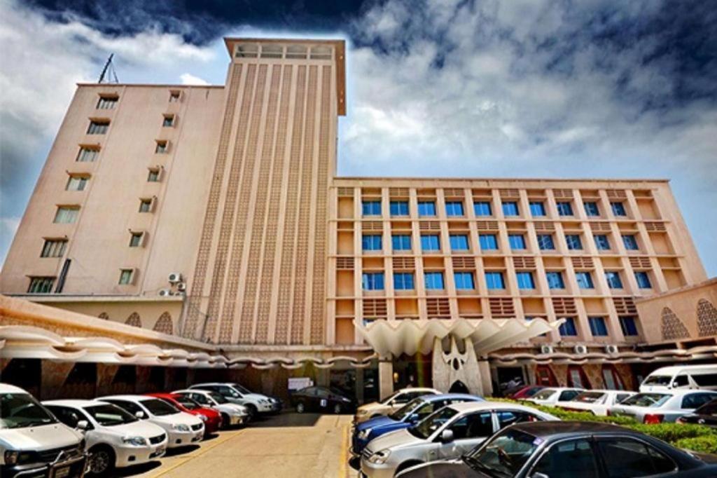 Hotel Agrabad Chittagong Exteriör bild
