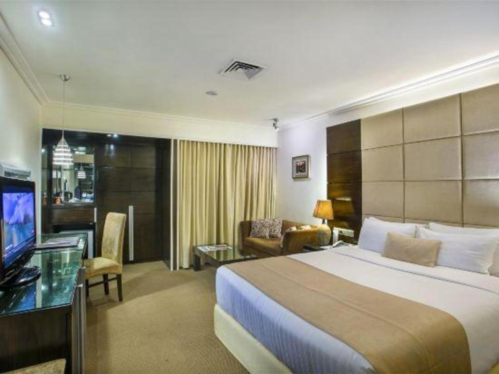 Hotel Agrabad Chittagong Exteriör bild